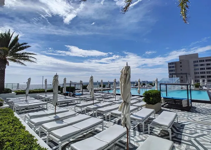 Modern Luxury Beach Hotel 1 Bedroom Corner With Views 901